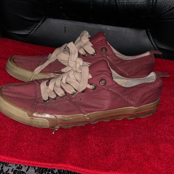 Levi's Other - Men’s Levi’s casual shoe. Burgundy size 10.5